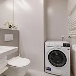 King Galaxy Apartment *