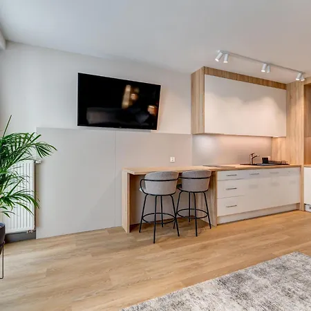 King Galaxy Apartment *