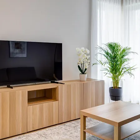 King Galaxy Apartment *