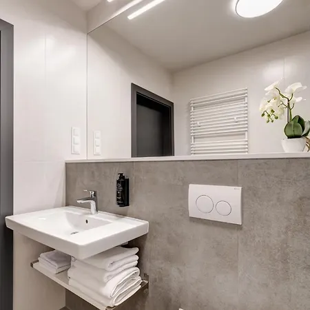 King Galaxy 公寓 *