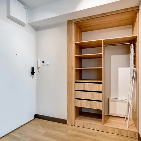 King Galaxy Apartment